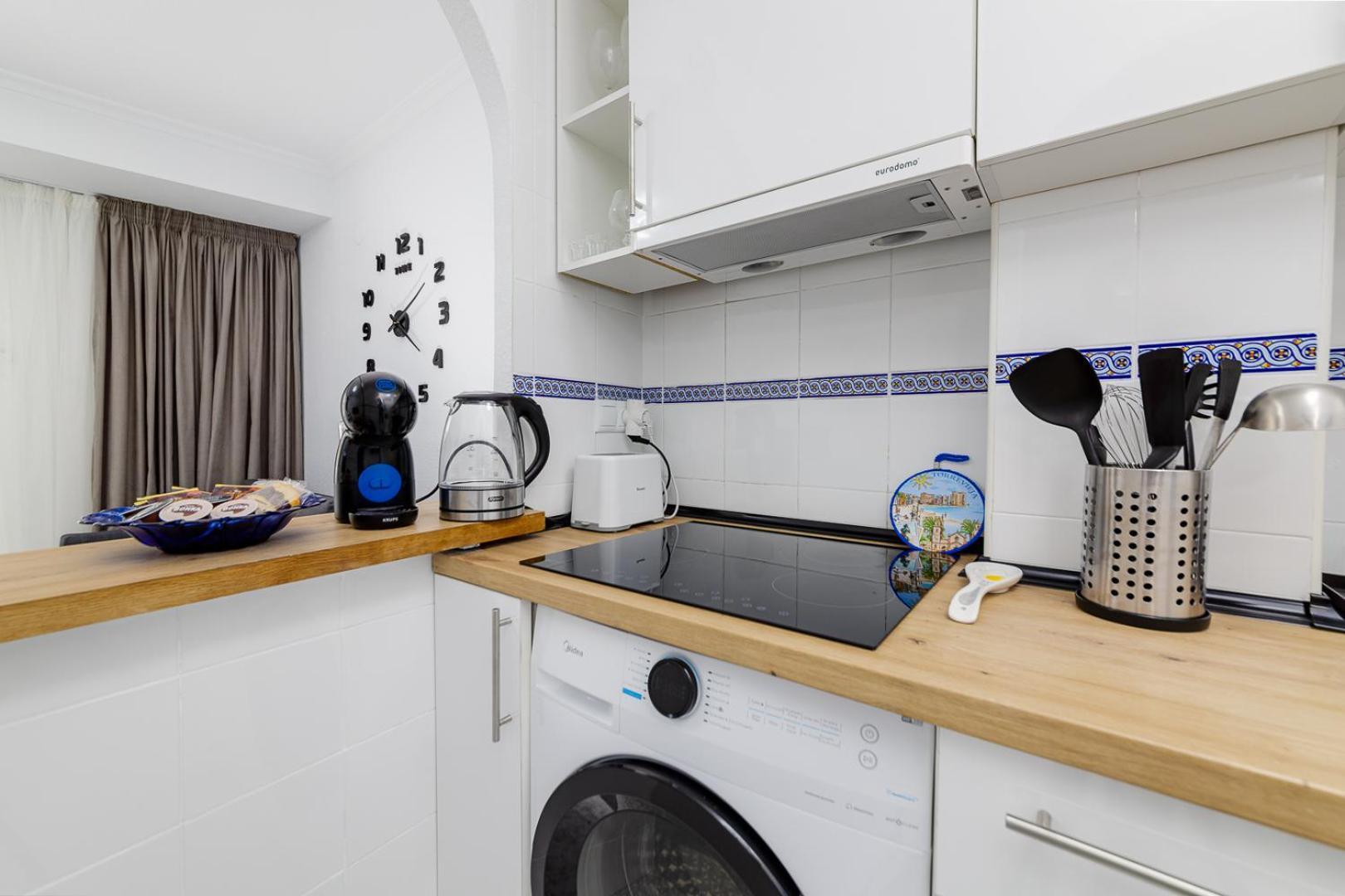 Calle Concordia 86, Two Bedroom Apartment, Up To 6 Guests, Near Del Cura Beach,Supermarket Mercadona And Central Bus Station Torrevieja Kültér fotó