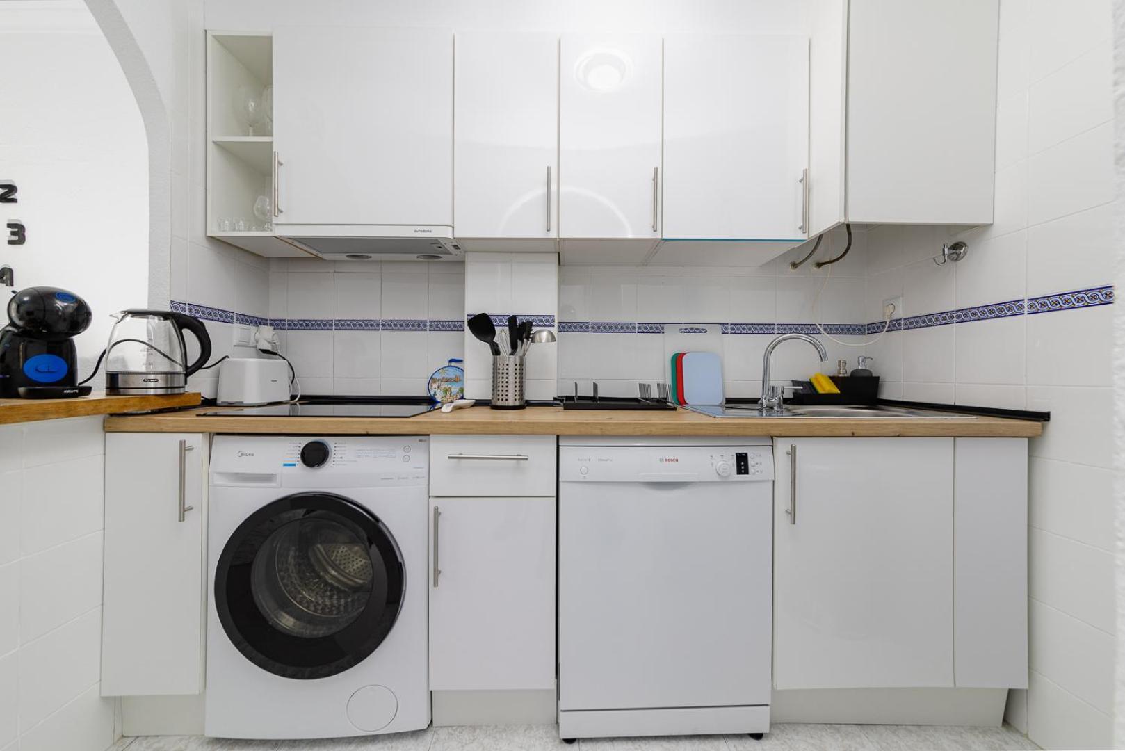 Calle Concordia 86, Two Bedroom Apartment, Up To 6 Guests, Near Del Cura Beach,Supermarket Mercadona And Central Bus Station Torrevieja Kültér fotó